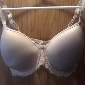 NWOT: Wacoal: Seduction Spacer T-shirt Bra